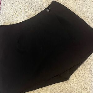 Black Skort